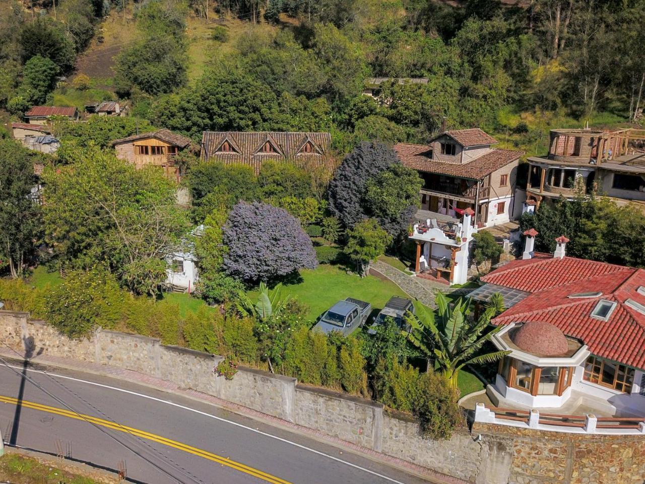 Hostal Mama Hilda Chugchilán Extérieur photo